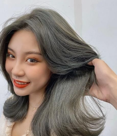 2024年度爆款發(fā)色盤(pán)點(diǎn) 青灰個(gè)性、青木棕活潑、煙熏藍(lán)灰百搭